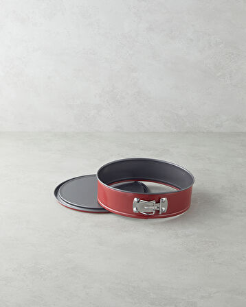 Baker’s Choice Karbon Çelik Klasik Kelepçeli Yuvarlak Kek Kalıbı 24 x 7,6 cm Kırmızı