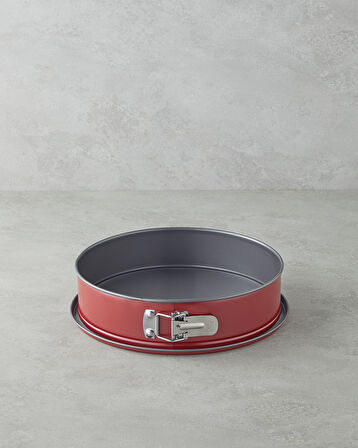 Baker’s Choice Karbon Çelik Klasik Kelepçeli Yuvarlak Kek Kalıbı 28 x 7,6 cm Kırmızı
