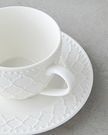 Carmen New Bone China 4 Parça 2 Kişilik Çay Fincanı Takımı 220 ml Beyaz