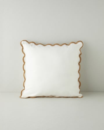 Brisa Kırlent Kılıfı 45x45 cm Bej