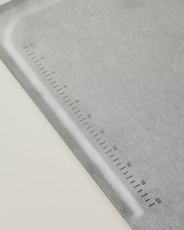 Hecha Master Cut Paslanmaz Çelik Kesme Tahtası 34,5x22,2 cm Siyah