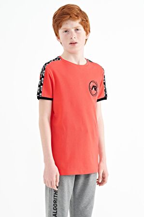 Coral Omuz Baskı Detaylı Standart Kalıp O Yaka Erkek Çocuk T-Shirt - 11121 | 6-7 Yaş