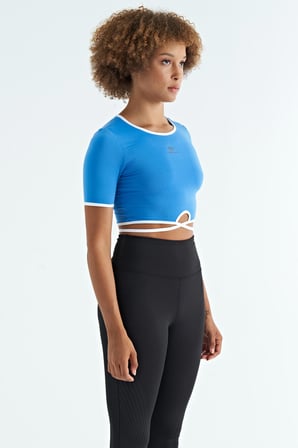Saks Bel Bağlama Detaylı O Yaka Standart Kalıp Dalgıç Kumaş Kadın Crop T-Shirt - 97266 | M