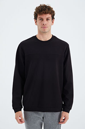 Siyah O Yaka Ön Dikiş Detaylı Basic Rahat Kalıp Erkek Sweatshirt - 88270 | S