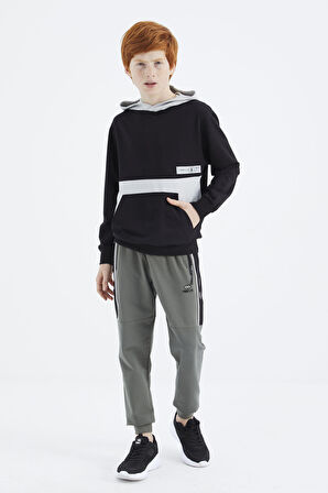 Siyah Standart Kalıp Erkek Çocuk Sweatshirt - 11179 | 10-11