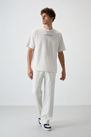 Ekru Pamuklu Kalın Yüzeyi Dokulu Oversize Fit  Baskılı Erkek T-Shirt - 88364