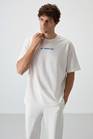 Ekru Pamuklu Kalın Yüzeyi Dokulu Oversize Fit  Baskılı Erkek T-Shirt - 88364