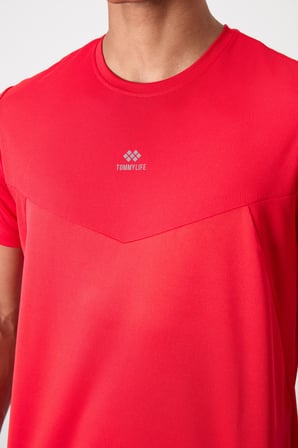 Kırmızı Polyester Nefes Alan Dokulu İnce Esnek Standart Fit Erkek Performans T-Shirt - 88391