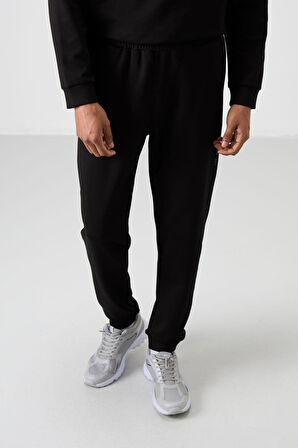 Siyah - Siyah Pamuklu Kalın Yumuşak Dokulu Comfort Fit Baskılı Erkek Eşofman Takım - 85253