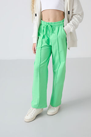 Su Yeşil Cepli Ön Dikiş Detaylı Geniş Paça Kız Çocuk Eşofman Altı -75144