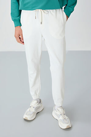 Ekru Yüzeyi Dokulu Standart Fit Erkek Eşofman Alt - 82156