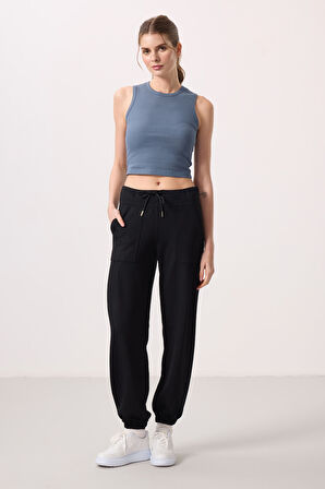 Siyah Yumuşak Dokulu Cep Detaylı Rahat Form Kadın Pantolon - 94672