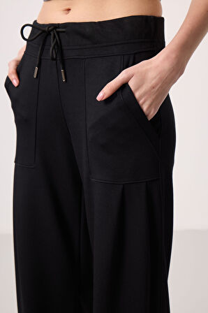 Siyah Yumuşak Dokulu Cep Detaylı Rahat Form Kadın Pantolon - 94672