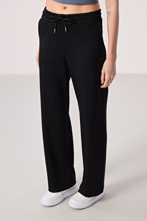 Siyah Yumuşak Dokulu Cepli Ön Dikiş Detaylı Kadın Palazzo Pantolon - 94670