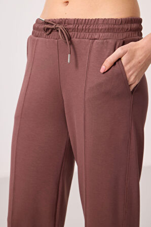 Kahverengi Yumuşak Dokulu Cepli Ön Dikiş Detaylı Kadın Palazzo Pantolon - 94670