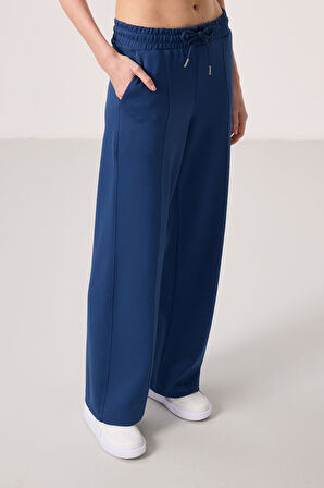 Parlament Yumuşak Dokulu Cepli Ön Dikiş Detaylı Kadın Palazzo Pantolon - 94670