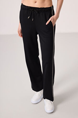 Siyah Yumuşak Dokulu Yan Panel Detaylı Geniş Paça Kadın Palazzo Pantolon - 94669