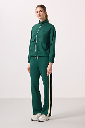 Yeşil Yumuşak Dokulu Dik Yaka Oversize Kargo Cepli Kadın Crop Top Sweatshirt - 97301