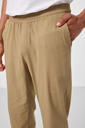 Koyu Bej Standart Fit Dokuma Hafif Esnek Chino Erkek Pantolon - 82176