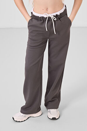 Beyaz-Koyu Gri O Yaka Baskılı Geniş Paça Standart Fit Kız Çocuk Palazzo Eşofman Takım - 75171