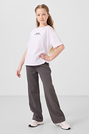 Beyaz-Koyu Gri O Yaka Baskılı Geniş Paça Standart Fit Kız Çocuk Palazzo Eşofman Takım - 75171