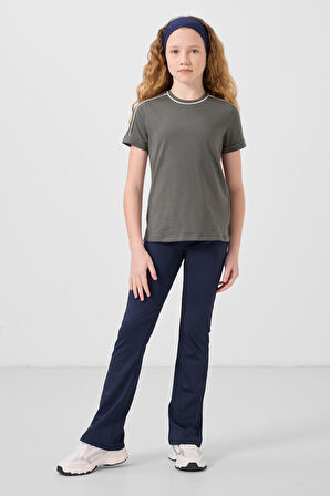 Haki Pamuklu O Yaka Standart Fit Basic Kız Çocuk T-Shirt - 75177