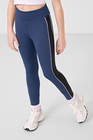 Siyah-Parlament O Yaka Yan Şerit Detaylı Standart Fit Performans Kız Çocuk Tayt Takım - 75191