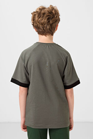 Haki Pamuklu Yumuşak Dokulu Oversize Cep Detaylı Erkek Çocuk T-Shirt - 11295