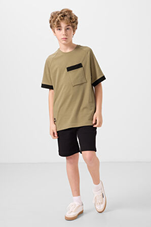 Koyu Bej Pamuklu Yumuşak Dokulu Oversize Cep Detaylı Erkek Çocuk T-Shirt - 11295