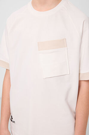 Ekru Pamuklu Yumuşak Dokulu Oversize Cep Detaylı Erkek Çocuk T-Shirt - 11295