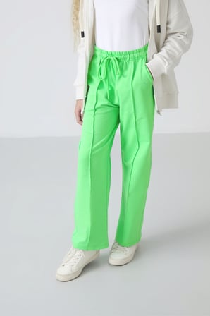 Neon Yeşil Cepli Ön Dikiş Detaylı Geniş Paça Kız Çocuk Eşofman Altı -75144