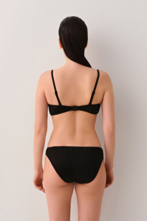 Suwen Noir W Aksesuarlı Detaylı Bikini Üst