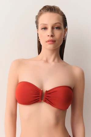 Suwen Metal Aksesuarlı Straplez Bikini Üst
