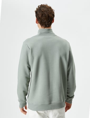 Bugs Bunny Dik Yaka Sweatshirt Lisanslı Baskılı