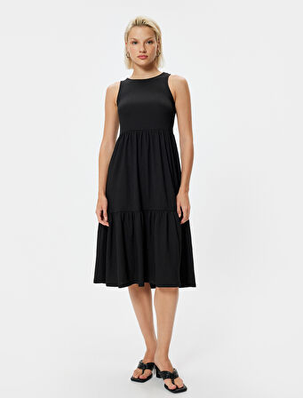 Kolsuz Midi Boy Elbise Yuvarlak Yaka Katlı