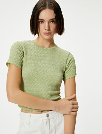 Dokulu Crop Tişört Kısa Kollu Bisiklet Yaka Slim Fit