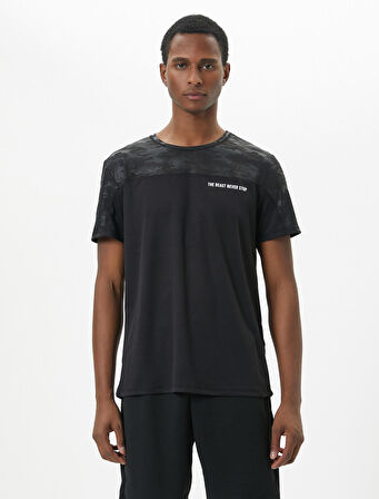 Spor Tişört Kamuflaj Detaylı Slogan Baskılı Bisiklet Yaka 