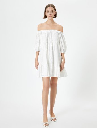 Omzu Açık Elbise Mini Balon Kollu Volanlı