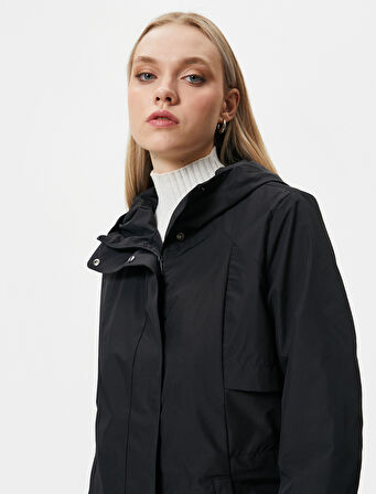 Uzun Outdoor Mont Kapüşonlu Cep Detaylı Çıtçıtlı