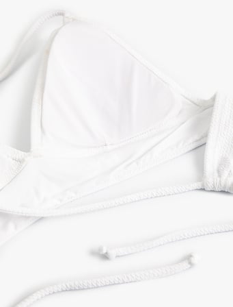 Üçgen Bikini Üstü Dokulu Çapraz Askılı Kaplı