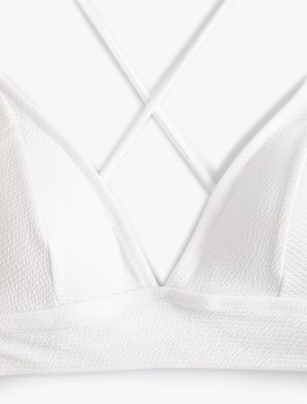 Üçgen Bikini Üstü Dokulu Çapraz Askılı Kaplı
