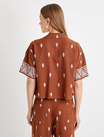 Crop Gömlek Etnik Desenli Kısa Kollu Düğmeli