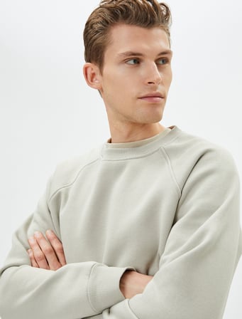 Bisiklet Yaka Sweatshirt Dikiş Detaylı Rahat Kesim