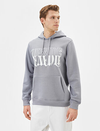 Kapşonlu Sweat Slogan Baskılı Kanguru Cep Detaylı