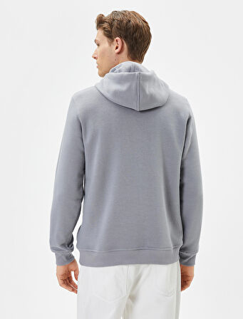 Kapşonlu Sweat Slogan Baskılı Kanguru Cep Detaylı