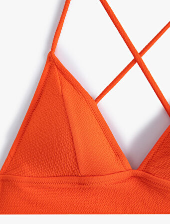 Üçgen Bikini Üstü Dokulu Çapraz Askılı Kaplı