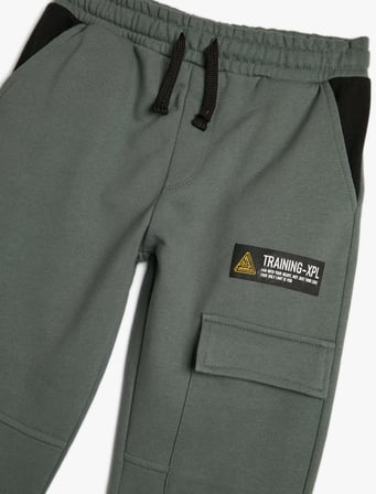 Jogger Eşofman Altı Beli Bağlamalı Cepli Baskı Detaylı