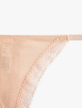 Dantelli String Külot
