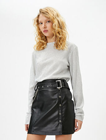 Uzun Kollu Parlak Tişört Dik Yaka