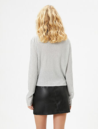 Uzun Kollu Parlak Tişört Dik Yaka